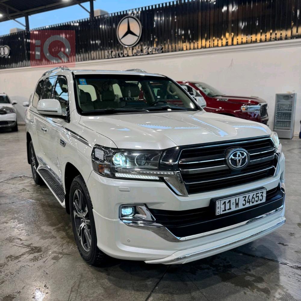 تويوتا لاندكروزر